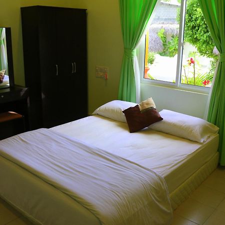 Ras Beach Inn Rasdhoo Exteriér fotografie