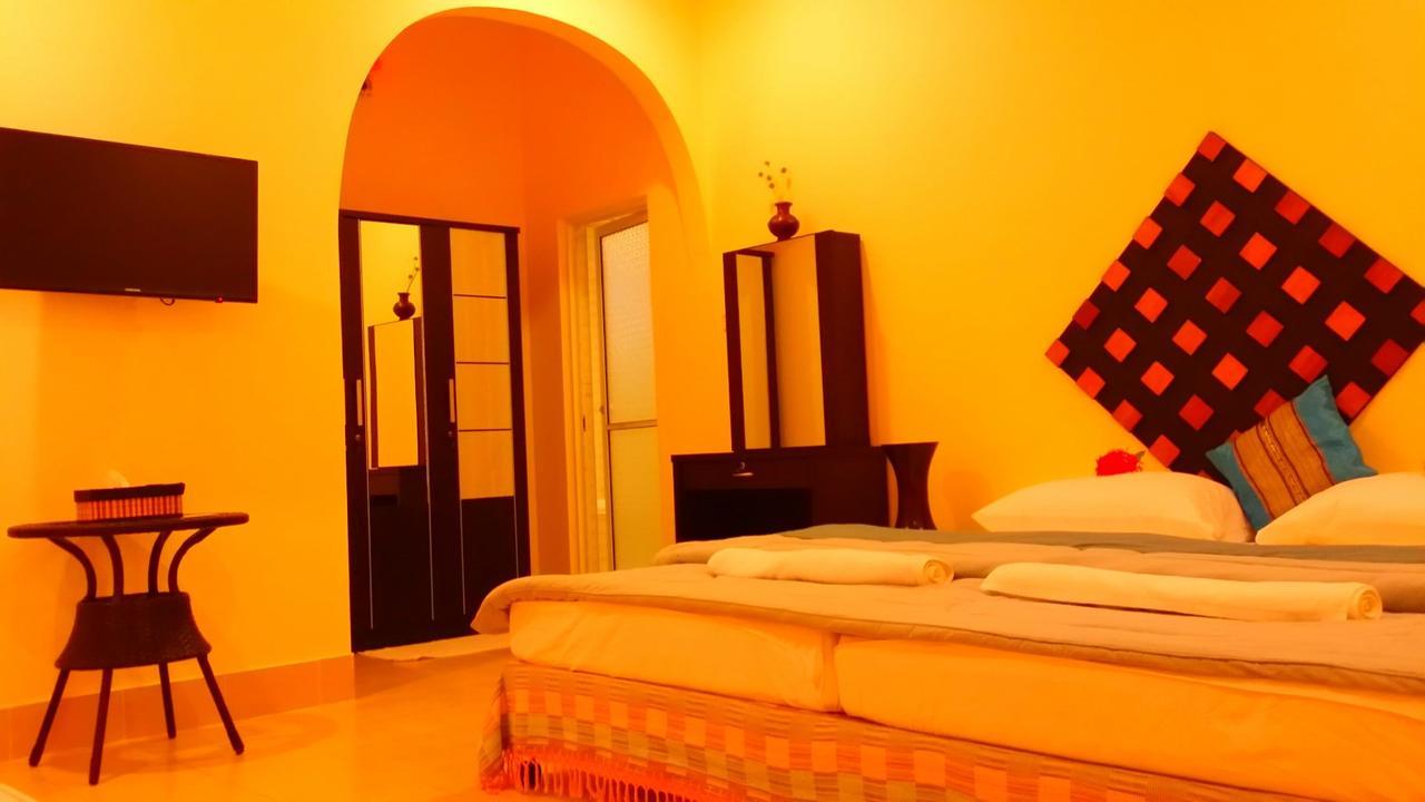 Ras Beach Inn Rasdhoo Exteriér fotografie
