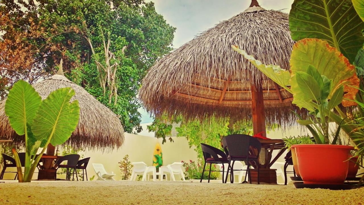 Ras Beach Inn Rasdhoo Exteriér fotografie