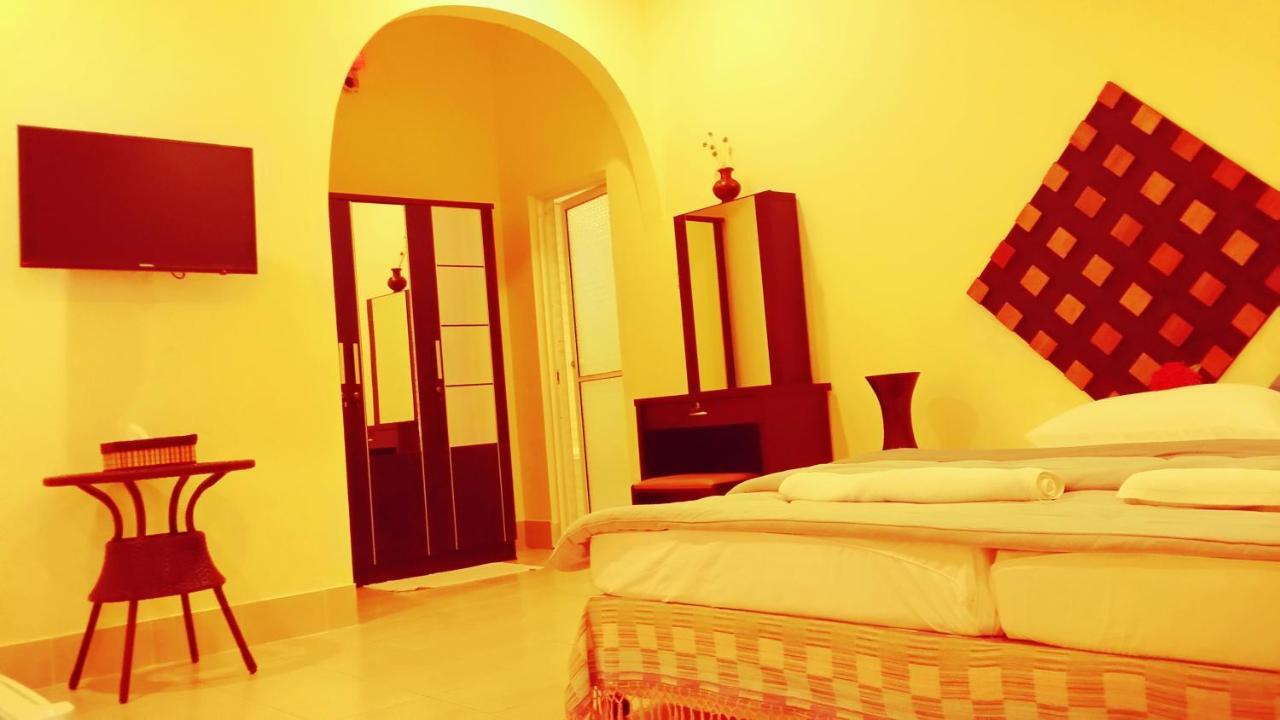 Ras Beach Inn Rasdhoo Exteriér fotografie